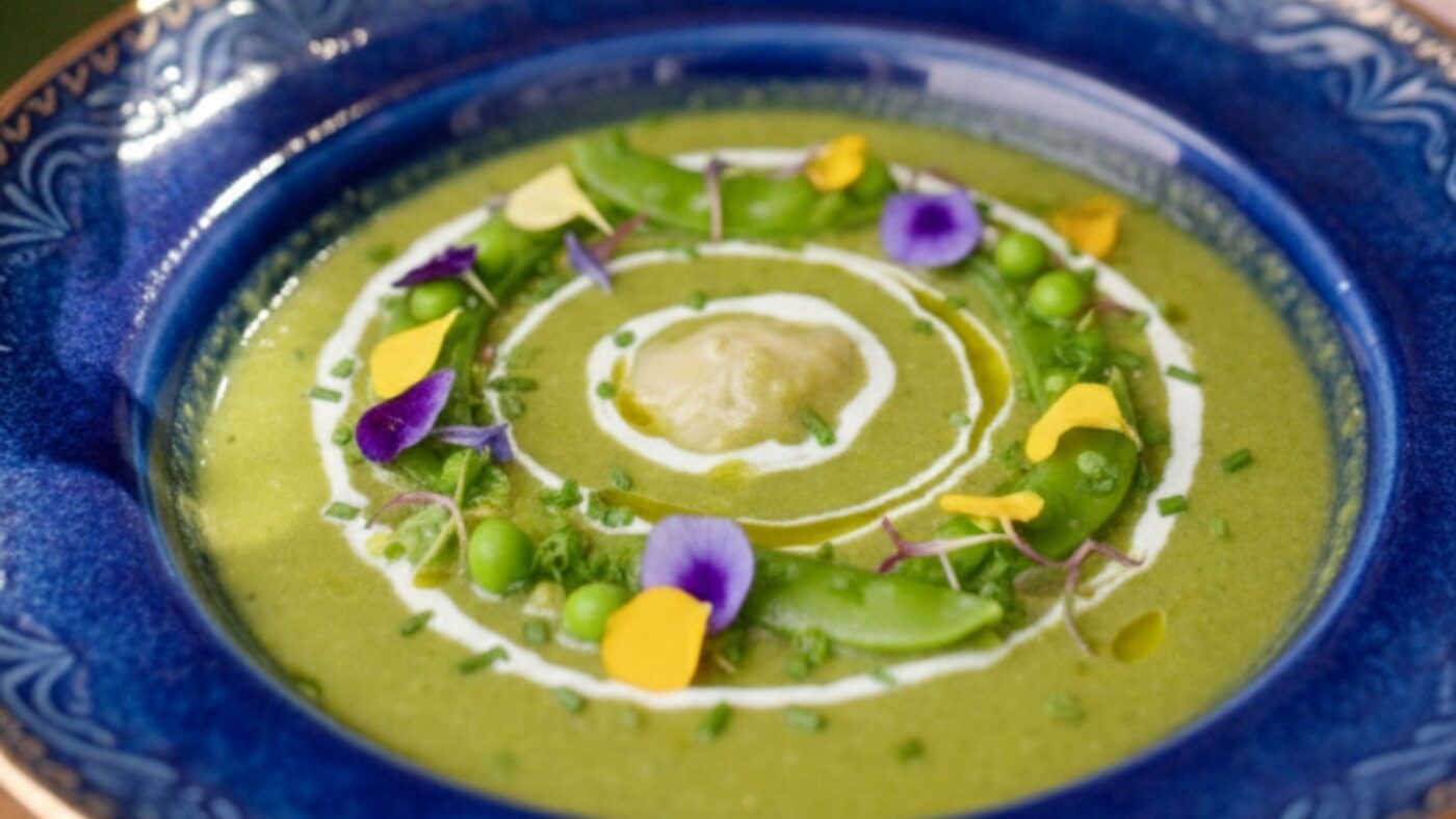 מרק אפונה עם בצקניות